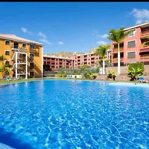 https://apartamento-de-lujo-en-residencial-el-mocan.in-canary-islands.com